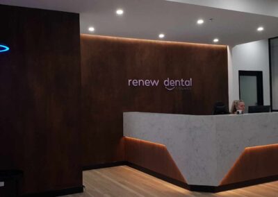 Renew Dental Loung reception