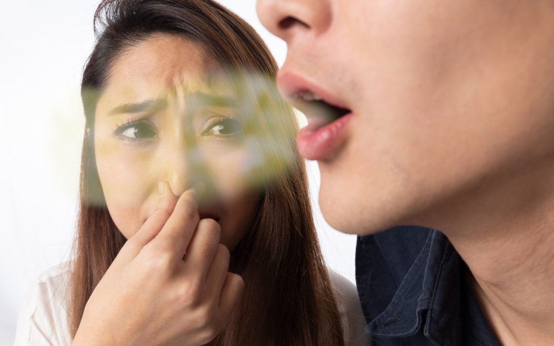 Kissing Trouble? When Your Partner Has Bad Breath!